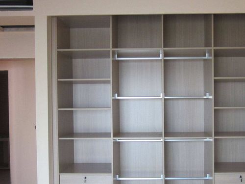 索菲亚衣柜实木颗粒板优点 索菲亚实木颗粒板价格