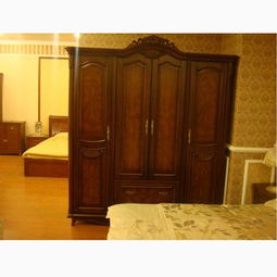 浅析渥尔夫欧式实木衣柜的设计美学与实用价值
